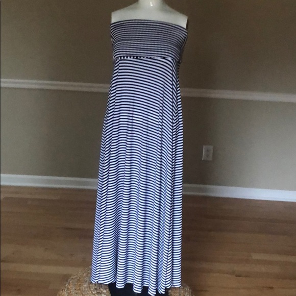 GAP Dresses & Skirts - GAP knit tube midi dress navy and white stripe